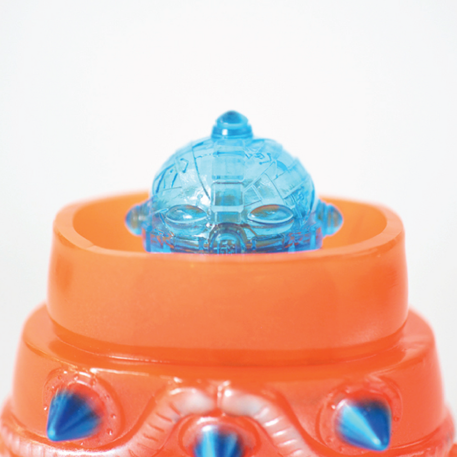 'Tomodachi- First Machine' Sofubi - (Kimagure Orange) + DOGUZA-jin (Clear Blue)